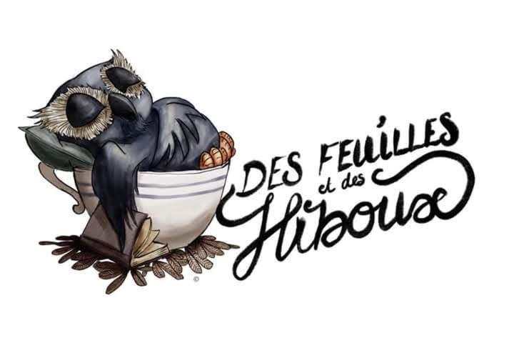 Des Feuilles Et Des Hiboux Hotel Plescop Exterior photo